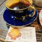 自家焙煎珈琲 凡 - カップの説明が書かれたカードが付きます。