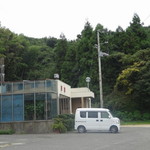 臍島 - 国道沿いの喫茶店臍島