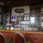 臍島 - カウンター方面