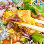 よりみち食堂 - 海鮮ユッケ（アップ）②