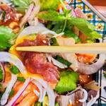 よりみち食堂 - 海鮮ユッケ（アップ）➀