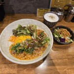 SPICY CURRY 魯珈 - 