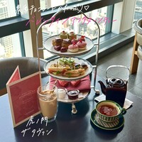 ザ タヴァン グリル＆ラウンジ - 