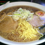 桃山 - 東京ラーメン　とんこつ＋背脂