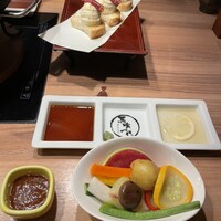 最飛びヒレ家 馬喰一代 名古屋EAST - カプレーゼと野菜のディップ