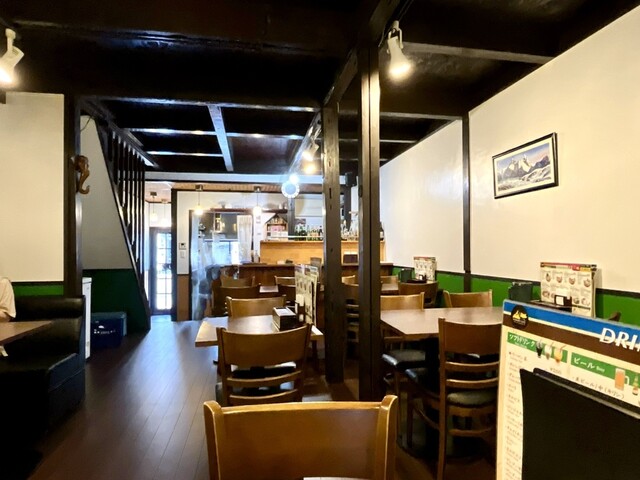 Everest Cafe & Bar photo 5