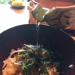 Wakura - エビと貝柱とかき揚げ丼 出汁を入れてお茶漬けに
