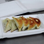 ギョーザ専門店 黒兵衛 - テイクアウトもOK