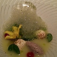 コンヴィヴィアリテ - 鮎のムースとマスカルポーネチーズとキュウリのスープ