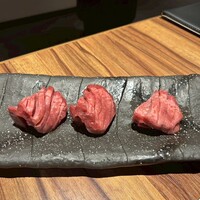黒毛和牛ヘレ肉専門店 炭火焼肉 りきちゃん 北浜店 - 