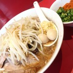 ラーメン二郎 - ラーメン半分＋青ネギショウガ半分炙