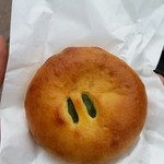 ぶーる・ぶーる・ぶらんじぇり - ずんだのあんぱん  160円。