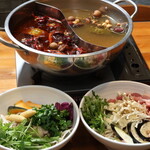 頂マーラータン - 薬膳火鍋