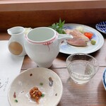 Miharashi Chaya Utsuki - The sake bottle and ochoko are lovely ♡