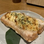 神保町 すしわさび - サーモンハラスタルタル。