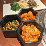 蕃 YORONIKU - キムチ3種盛り