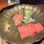 蕃 YORONIKU - 肉刺し(左イチボ、右内もも)