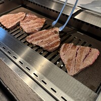 東京食肉市場直送 肉焼屋 D-29 広尾店 - 