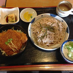 ≪2014年8月25日訪問≫小鉢（冷奴）にコーヒーまでついて945円