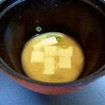 日本料理 篠 - お豆腐の味噌汁。