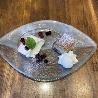 イゾラ スメラルダ - 