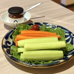 HIRO SECOND - ・スティックサラダとヒロナゴヤ味噌