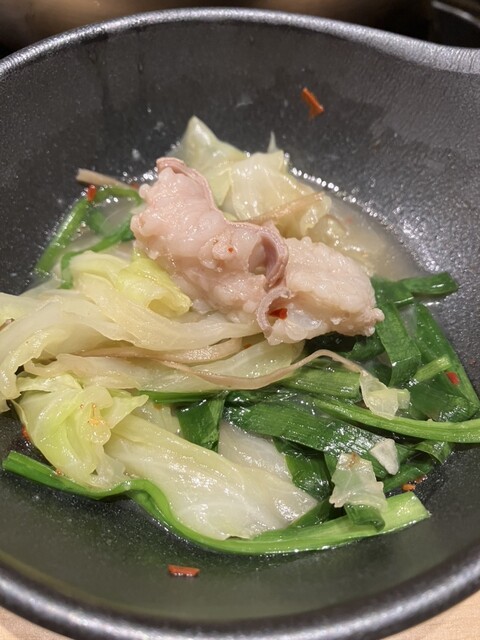 Hakata Motsu-nabe Ooyama Oosakaeki photo 4