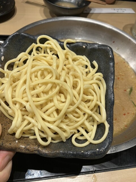 Hakata Motsu-nabe Ooyama Oosakaeki photo 5