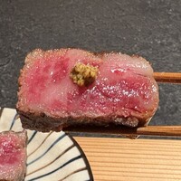 日本焼肉はせ川 別亭 銀座店 - レアなのに噛み切れる間違いないハラミ！！