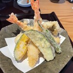 割烹料理 福やす - 海老2本、ハモ、ししとう、水なす、南瓜、ズッキーニ、さつまいも