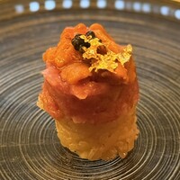 鮨 四 - 当店名物ミルフィーユ
                    とろたく、うに、キャビア、金粉