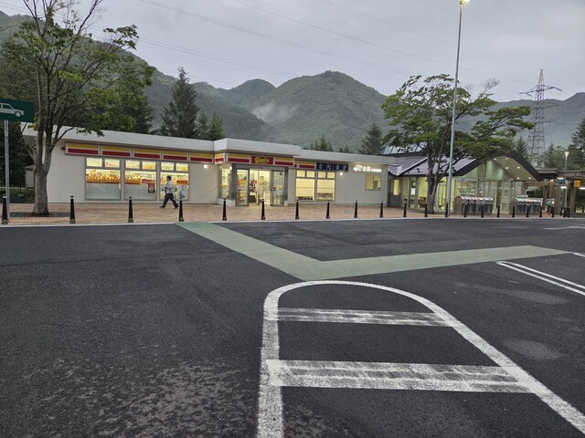 デイリーヤマザキ 古関PA(上り)店（Daily YAMAZAKI） - 川崎町その他（コンビニ・スーパー）の写真