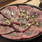 近江牛ホルモン いるもん - 