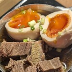 近江牛ホルモン いるもん - たん煮込み