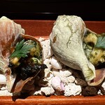 バール ア フロマージュ スーヴォワル - ツブ貝、一品目から激旨！