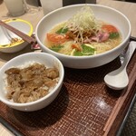 デニーズ - 冷麺風涼み麺とミニ牛カルビ丼