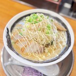 川岸ボンゾNOODLES - 背脂豚鶏節醤油デストロイ　1,120円