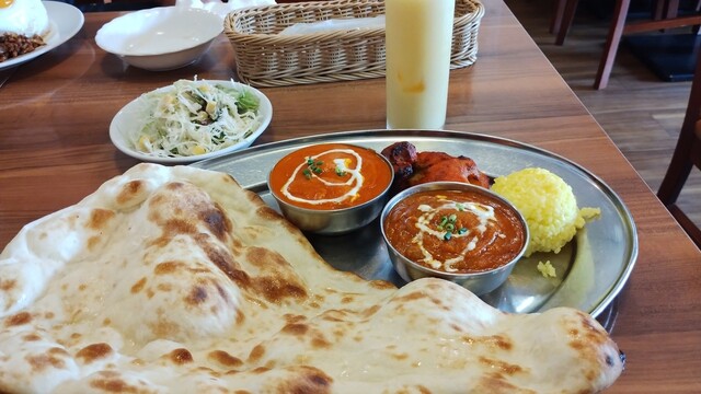 India Restaurant & Bar Mera