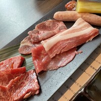 近江うし焼肉 にくTATSU 日本橋室町店 - 