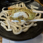 武蔵野うどん 松 - 竹輪磯辺天　断面図