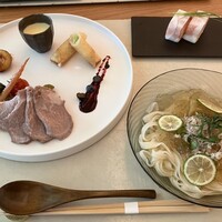 エヴァム・エヴァ・ヤマナシ・アジ - 