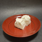 いったつみとらどう - 椰子の白のわらび餅