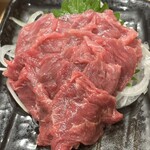 馬肉料理専門 かぶと馬 - 赤身刺し