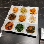 和牛焼肉 伍感 - 前菜９種盛り