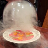 和牛焼肉 とびうし 飯田橋 - 「プラチナローストユッケ」
