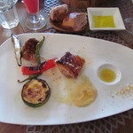 本日のメイン料理　菜彩鶏のグリル　ひよこ豆のソース