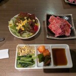 焼肉ホルモン 極 - 