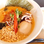 トモシビ - 料理写真:特選担々麺