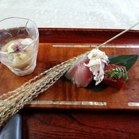 天ぷら 松 - なすの冷製、鯖寿司、近江こんにゃく