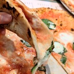 ラ ピッツァ ナポレターナ レガロ - 